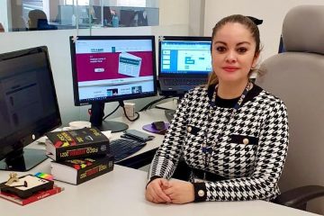 Lizbeth López Guillén, Administradora de Servicios al contribuyente